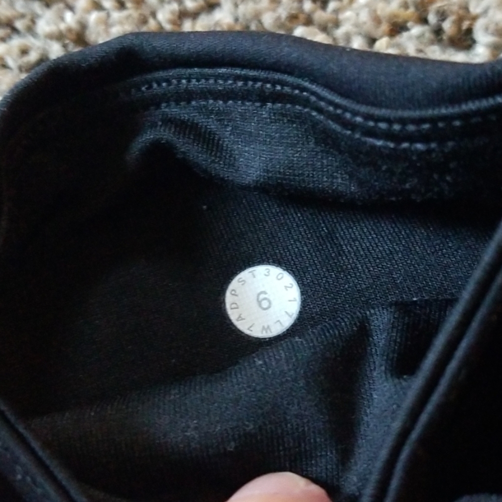 ❌SOLD❌6 lululemon shorts - Picture 3 of 4